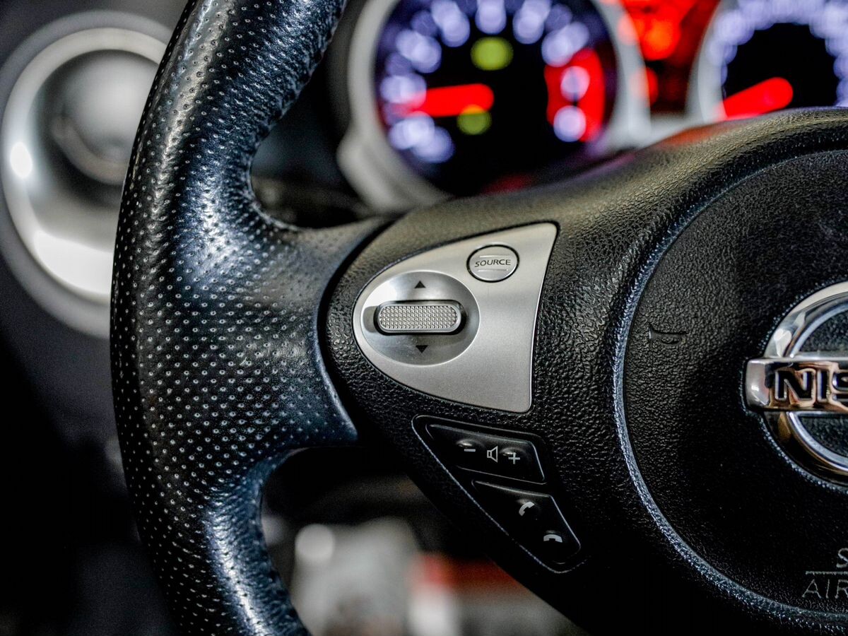 Nissan Juke 2013 - фото автомобиля