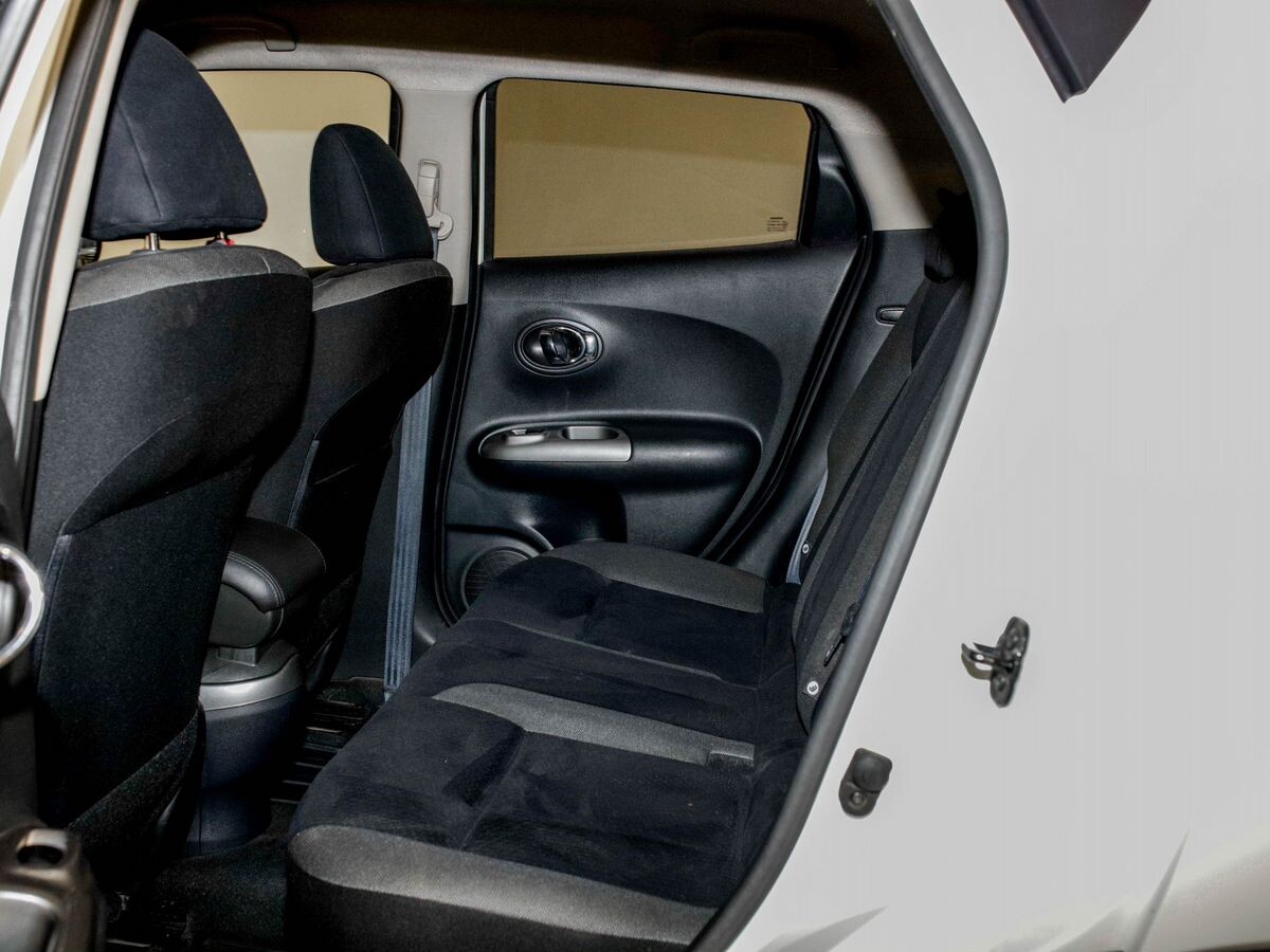 Nissan Juke 2013 - фото автомобиля