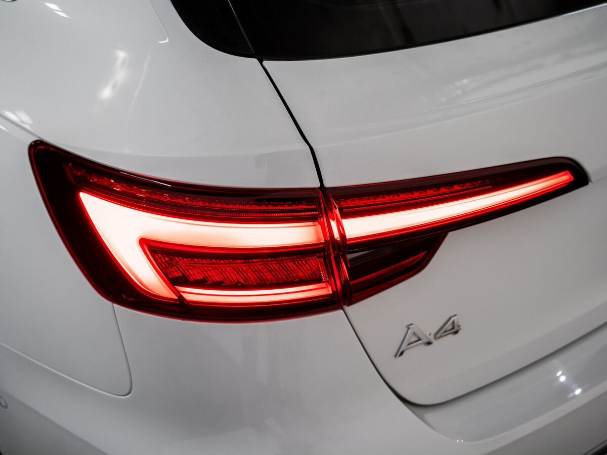 Audi A4 2019 - фото автомобиля