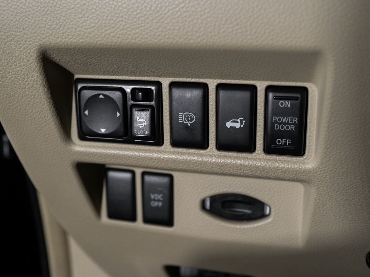 Infiniti FX37 2011 - фото автомобиля