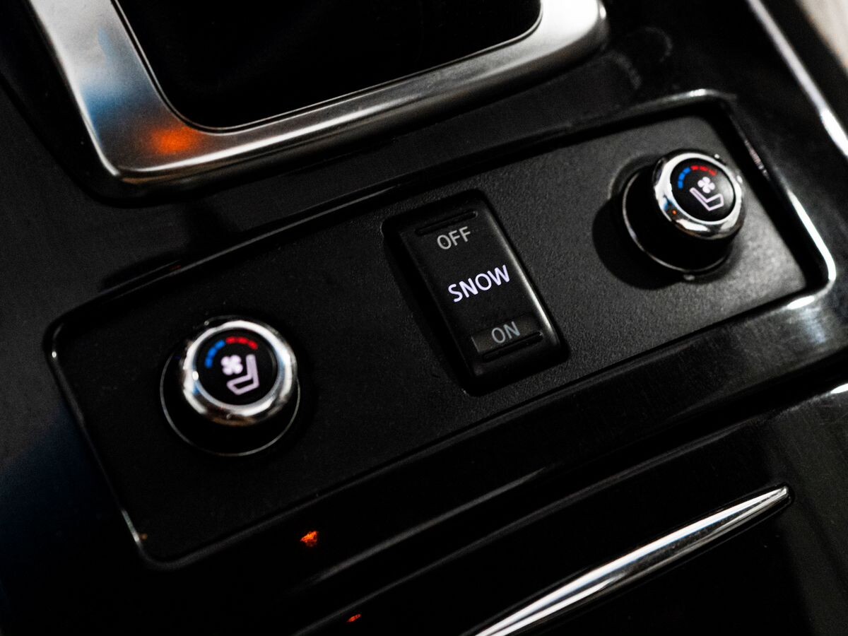 Infiniti FX37 2011 - фото автомобиля