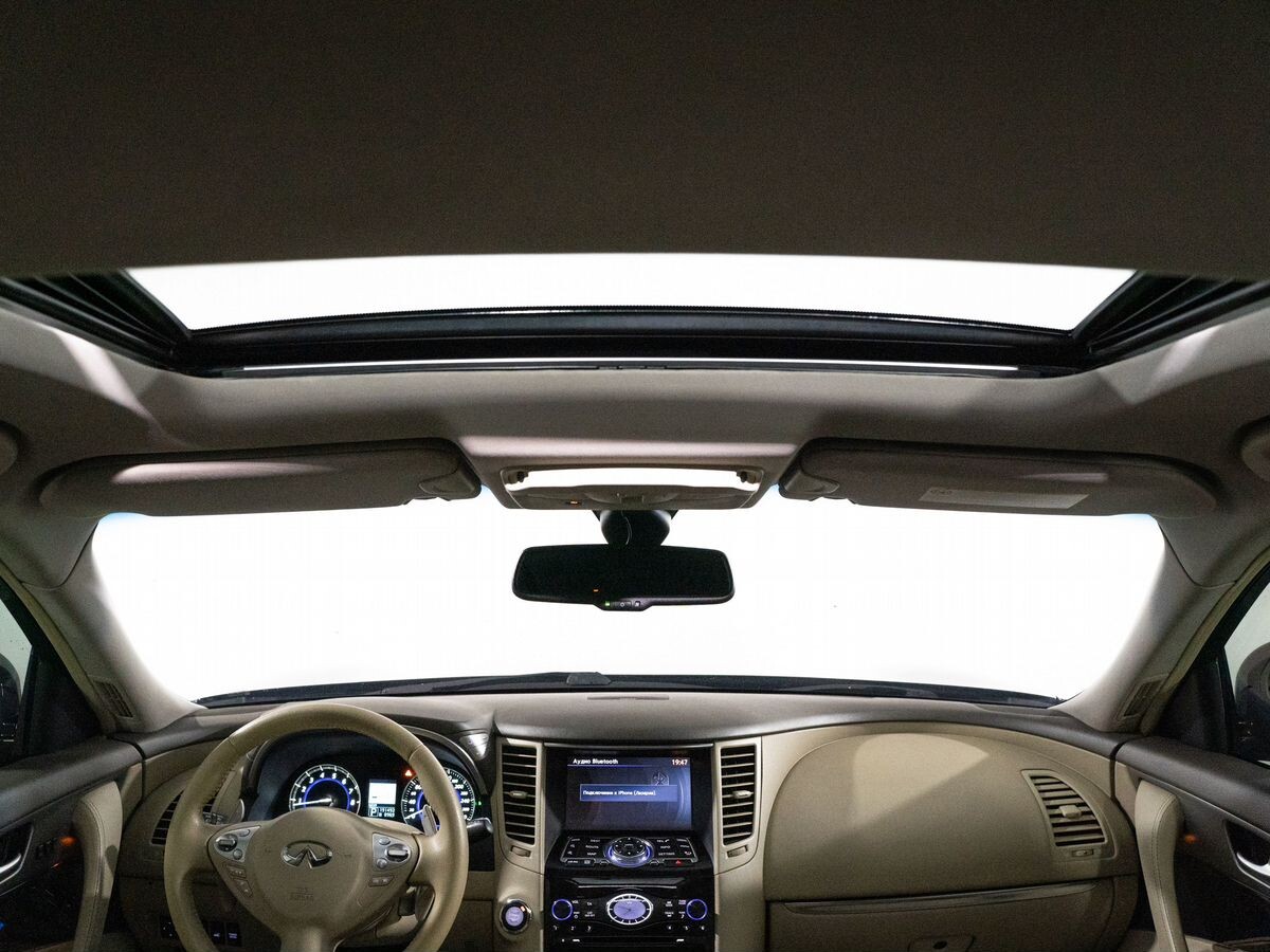 Infiniti FX37 2011 - фото автомобиля