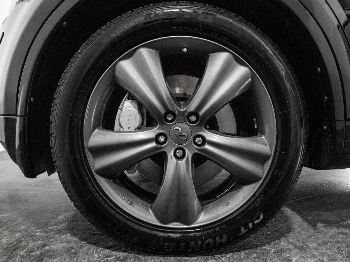 Infiniti FX37 2011 - фото автомобиля