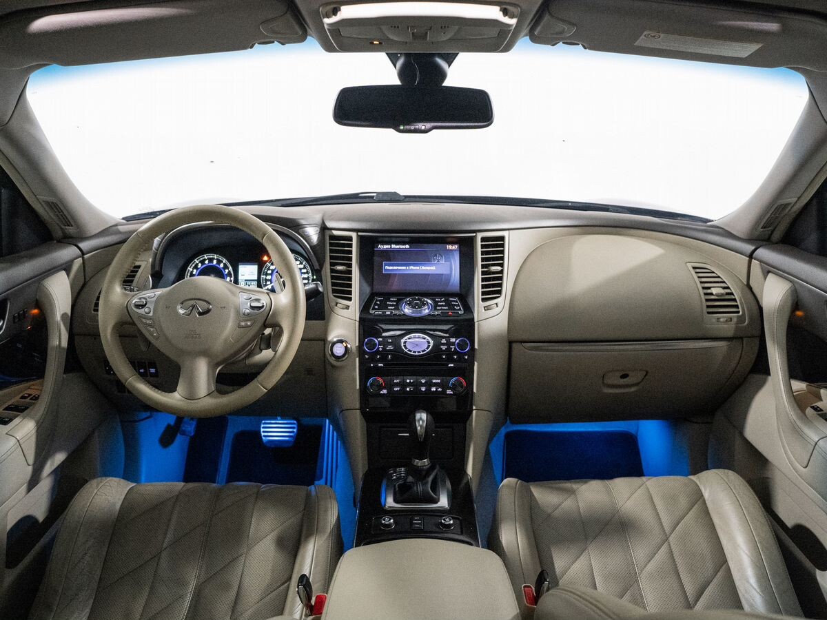 Infiniti FX37 2011 - фото автомобиля