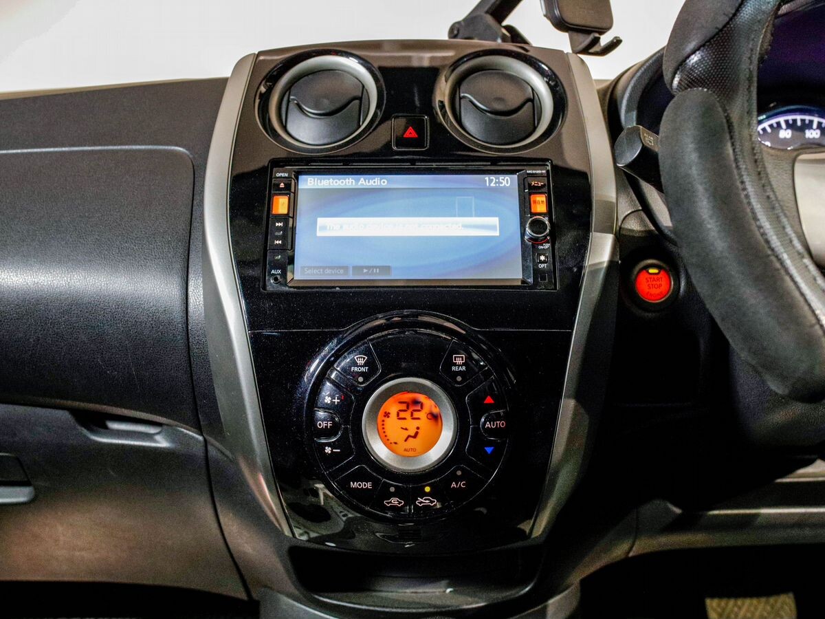 Nissan Note 2013 - фото автомобиля
