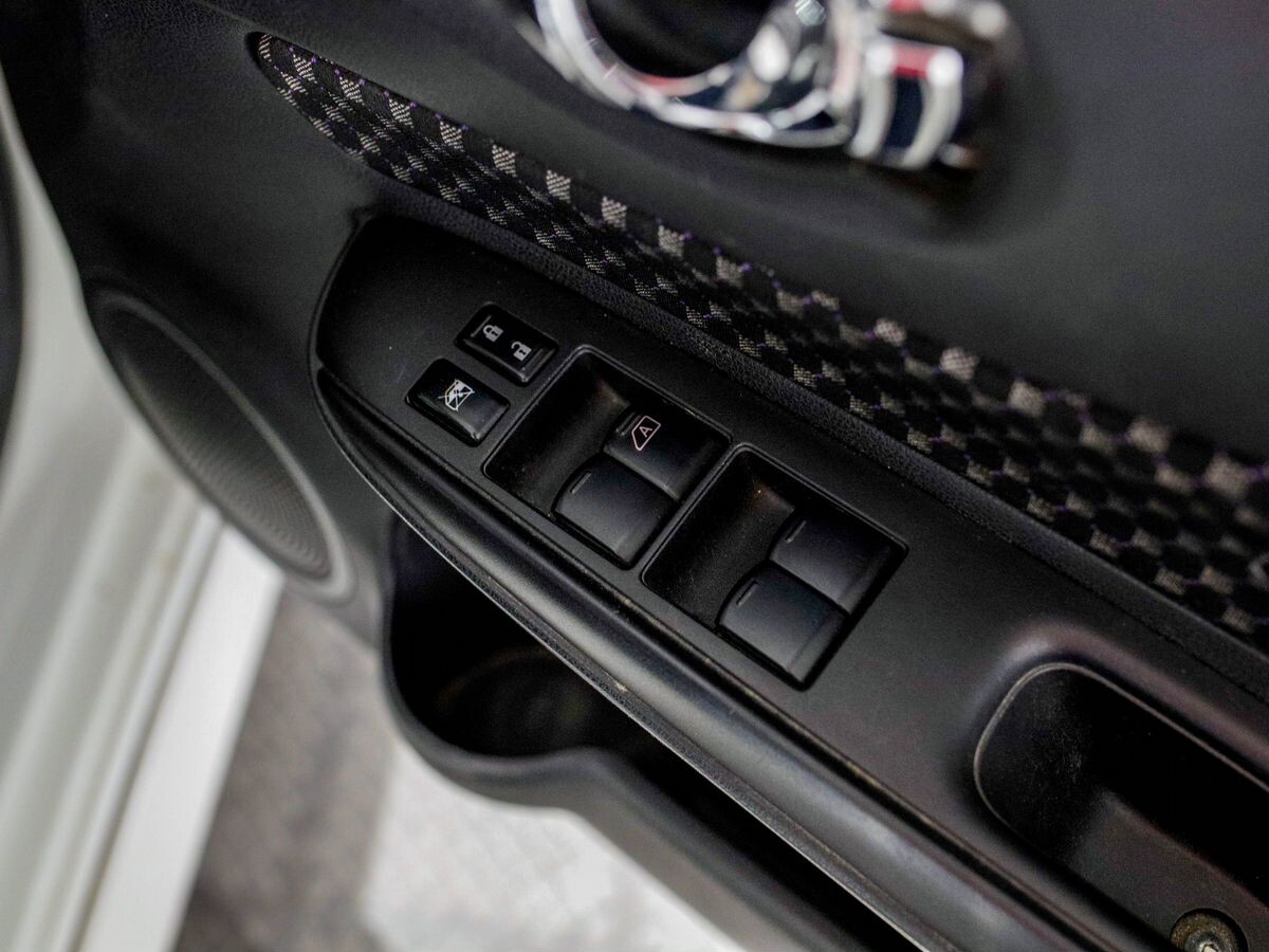 Nissan Note 2013 - фото автомобиля