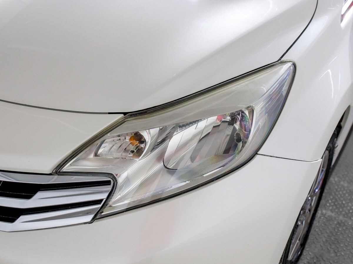 Nissan Note 2013 - фото автомобиля