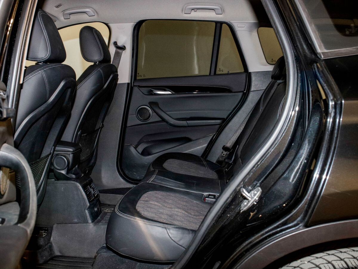 BMW X1 2016 - фото автомобиля