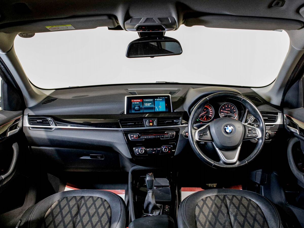BMW X1 2016 - фото автомобиля