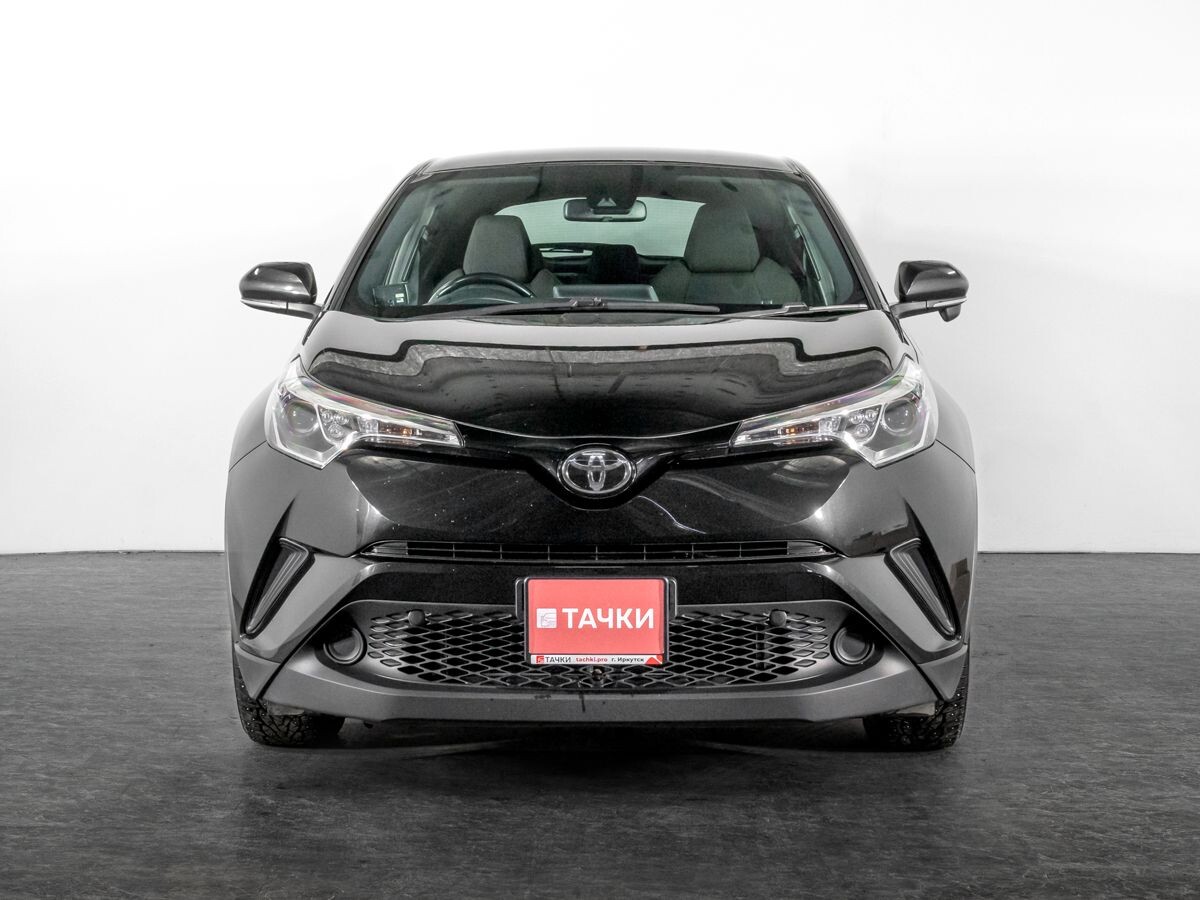 Toyota C-HR 2017 - фото автомобиля