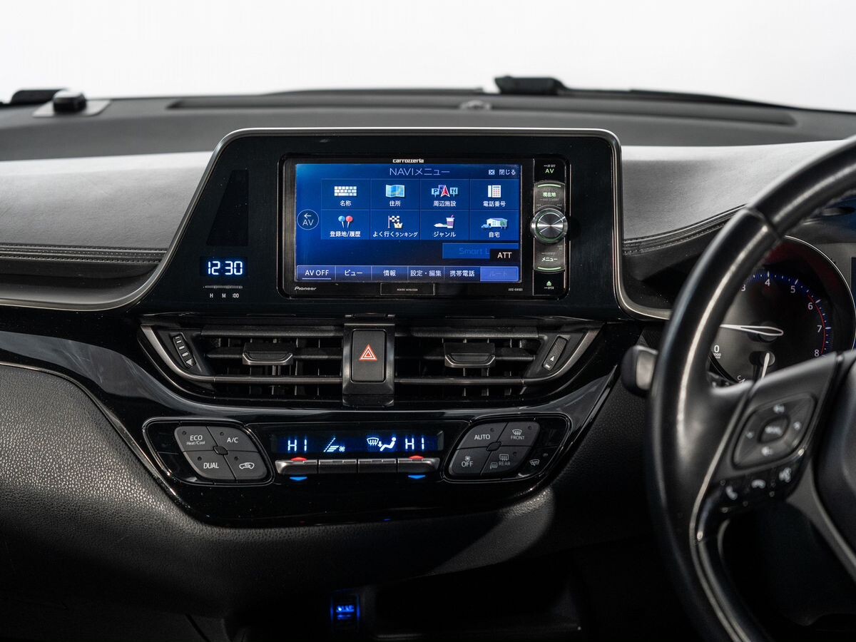 Toyota C-HR 2017 - фото автомобиля