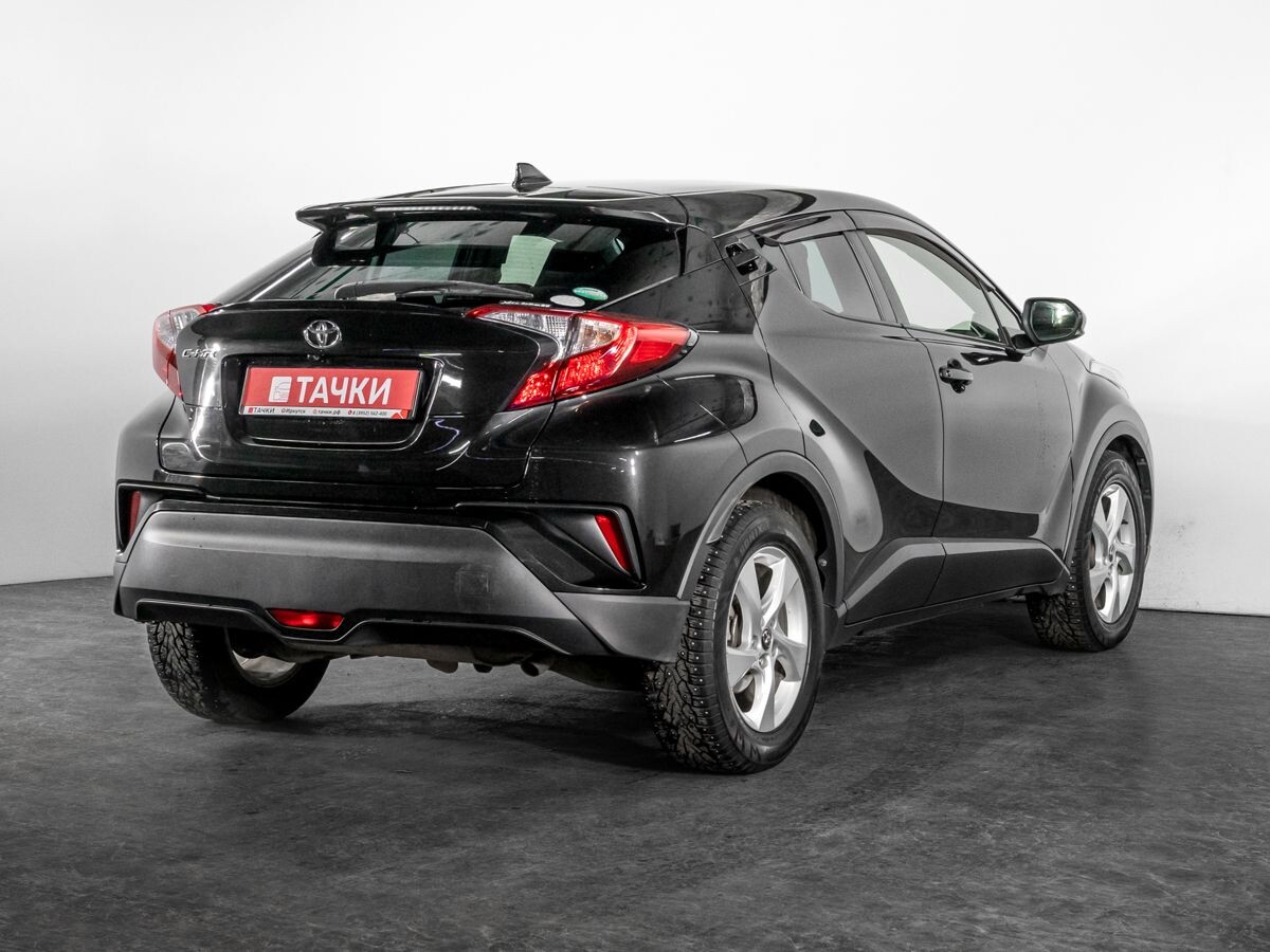 Toyota C-HR 2017 - фото автомобиля