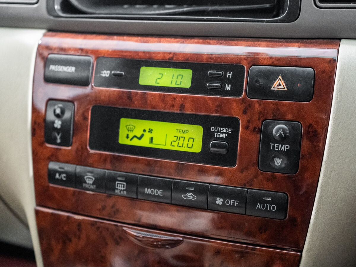 Toyota Corolla 2003 - фото автомобиля