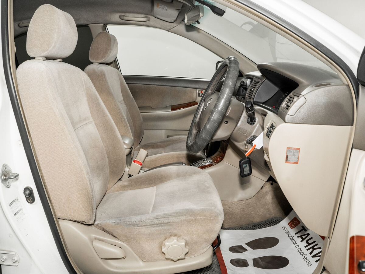 Toyota Corolla 2003 - фото автомобиля