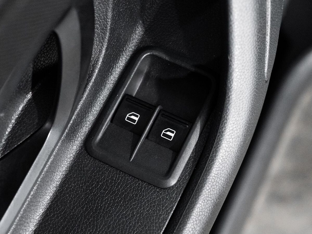 Skoda Fabia 2012 - фото автомобиля