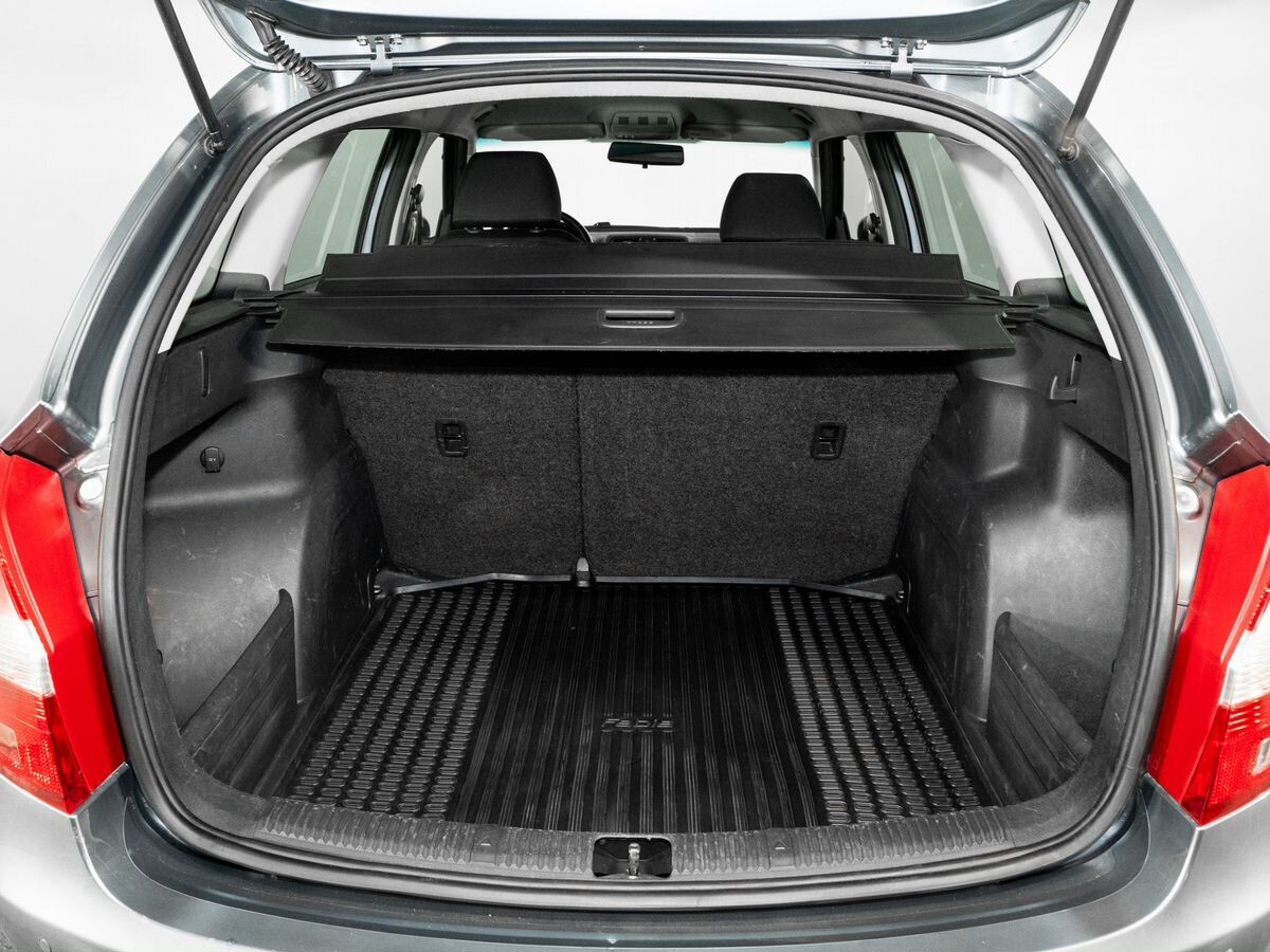 Skoda Fabia 2012 - фото автомобиля