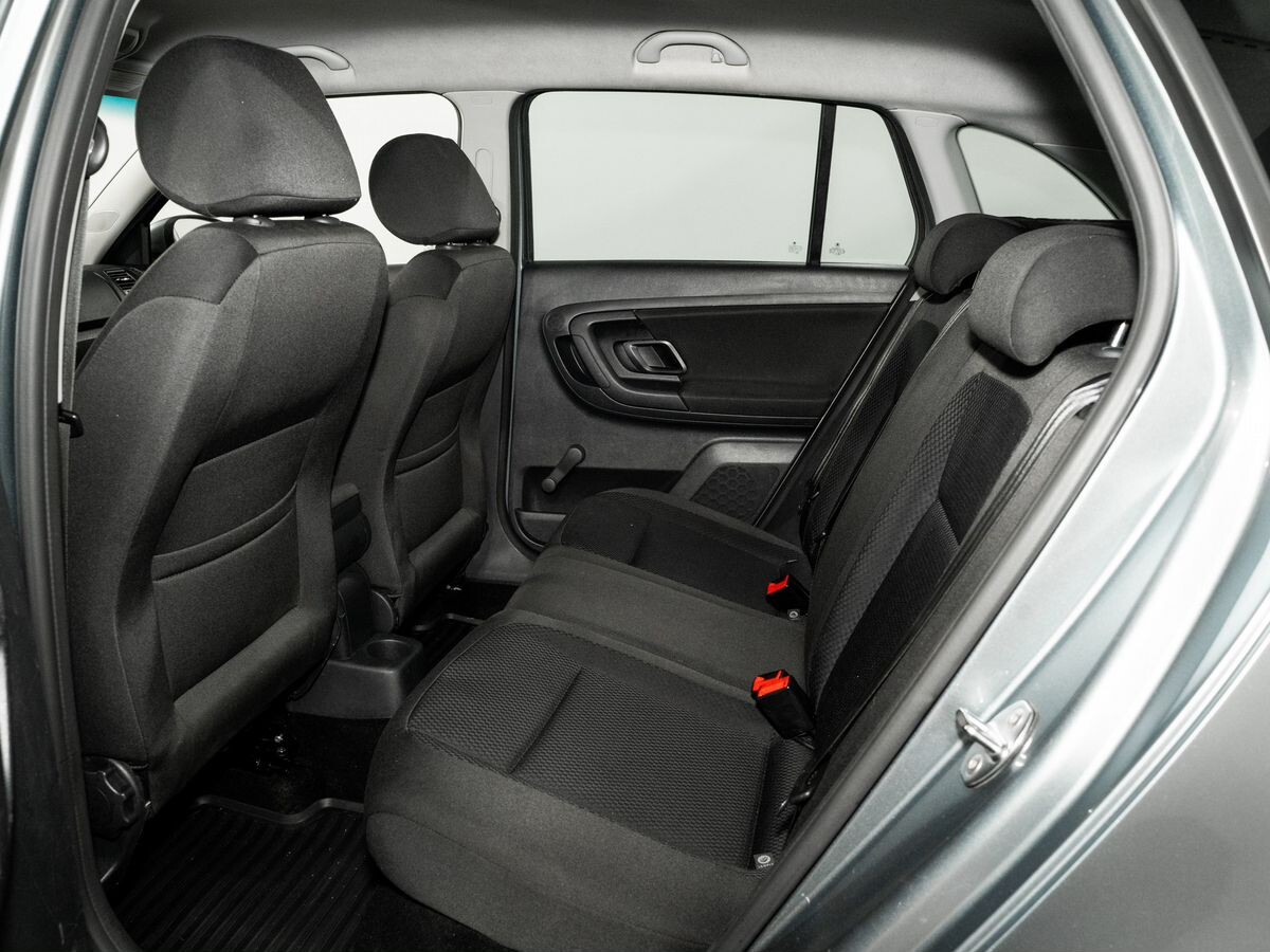Skoda Fabia 2012 - фото автомобиля