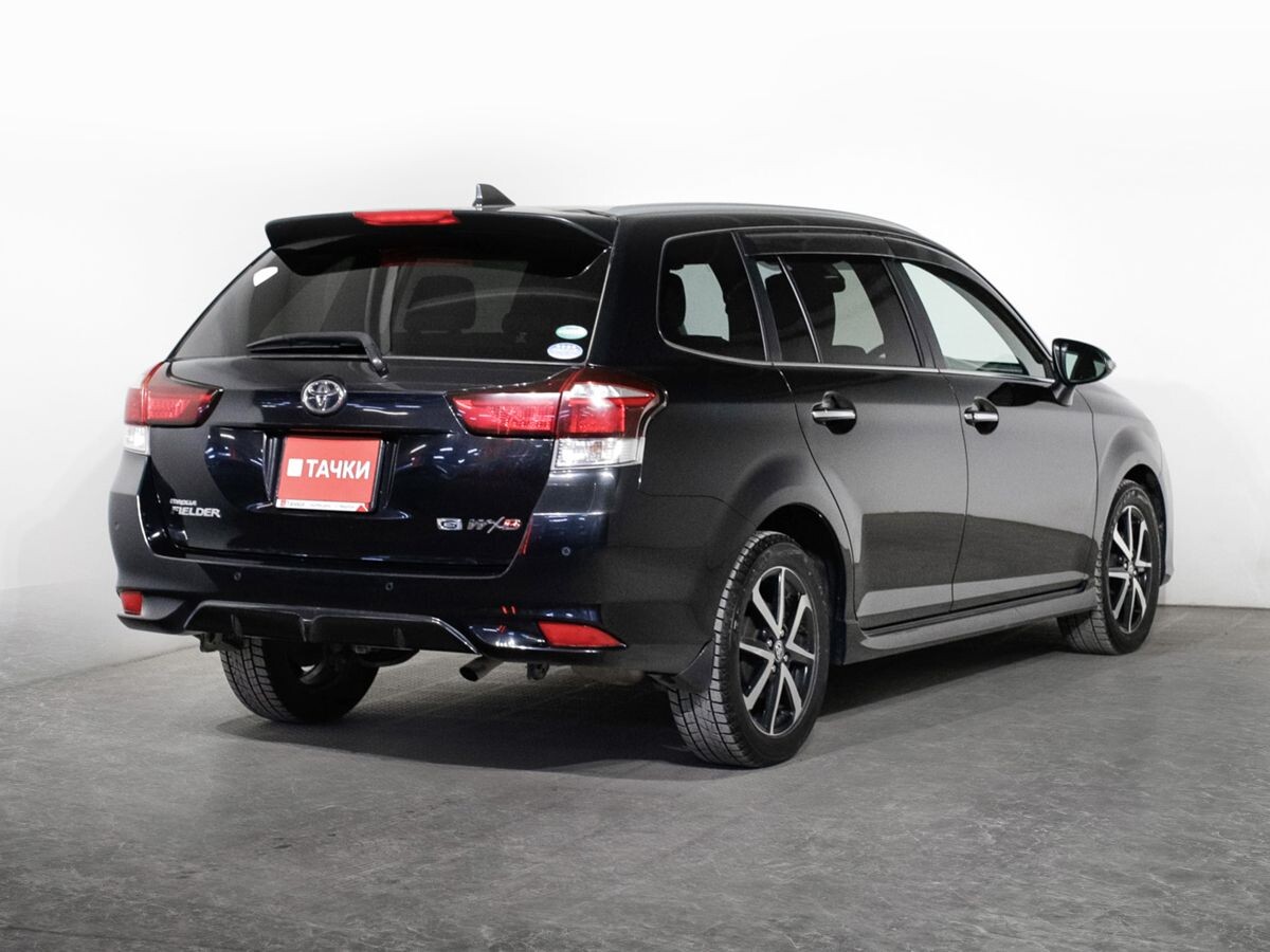 Toyota Corolla Fielder 2018 - фото автомобиля