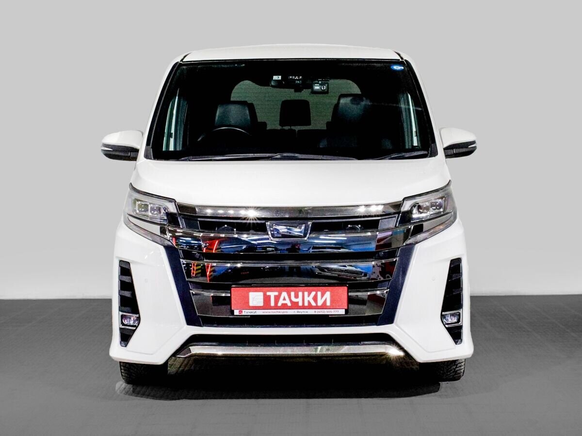 Toyota Noah 2019 - фото автомобиля
