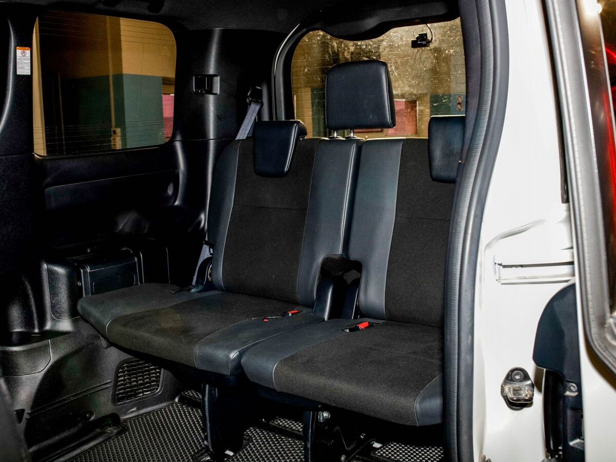 Toyota Noah 2019 - фото автомобиля