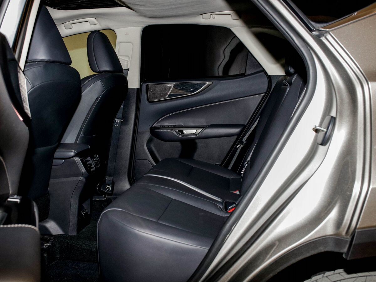Lexus NX350 2022 - фото автомобиля