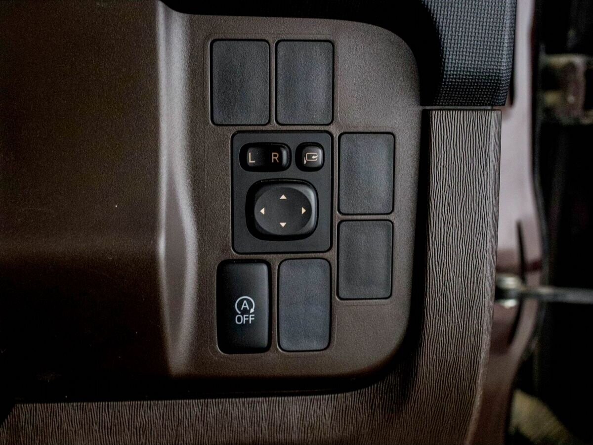 Toyota Passo 2015 - фото автомобиля