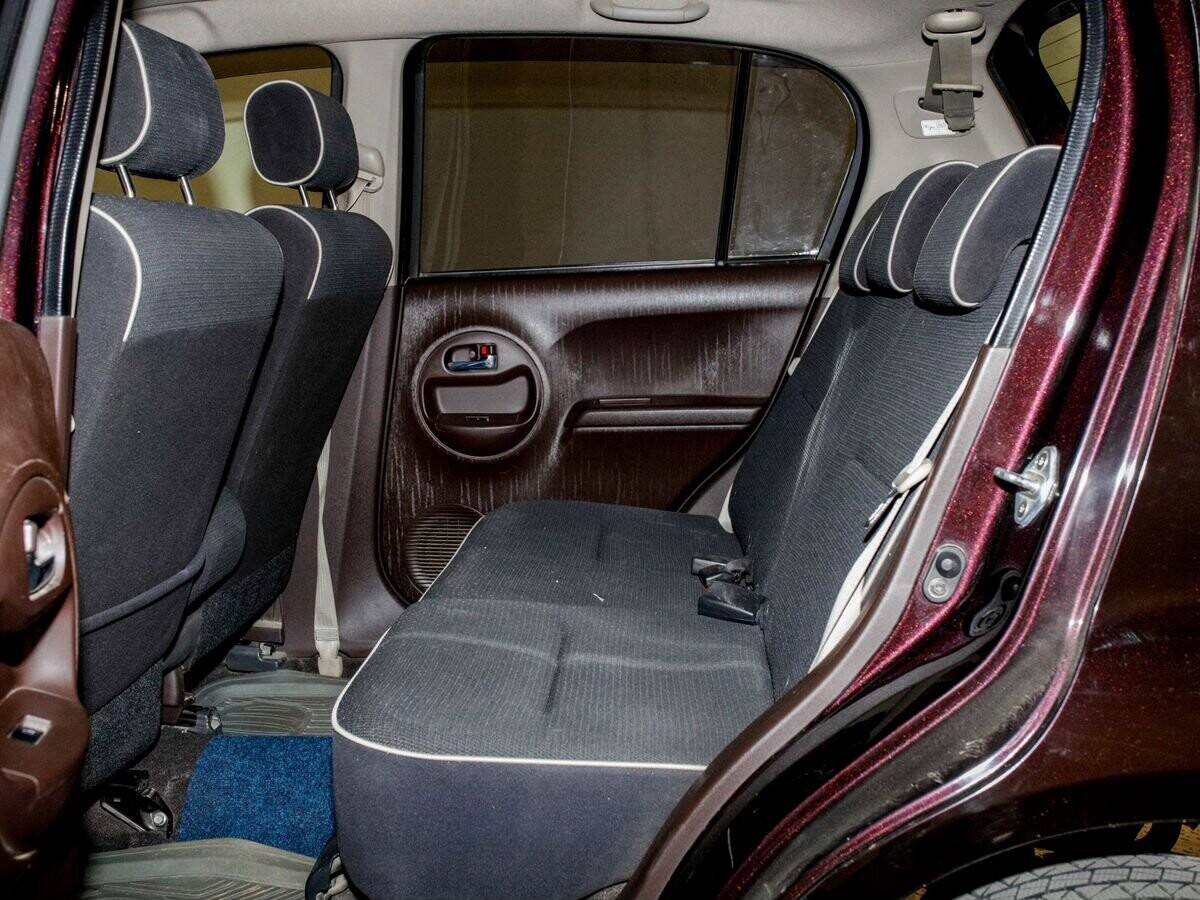 Toyota Passo 2015 - фото автомобиля