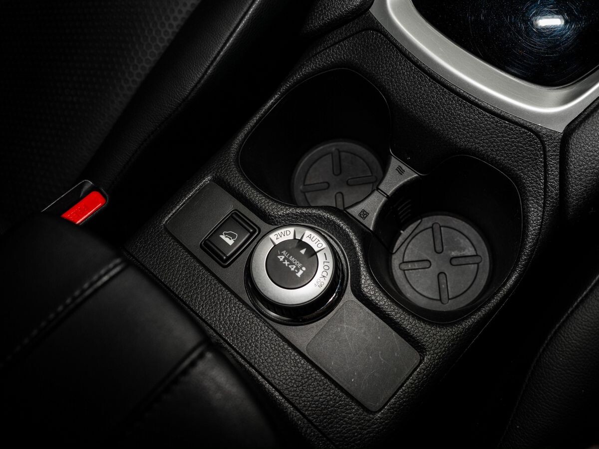 Nissan X-Trail 2019 - фото автомобиля