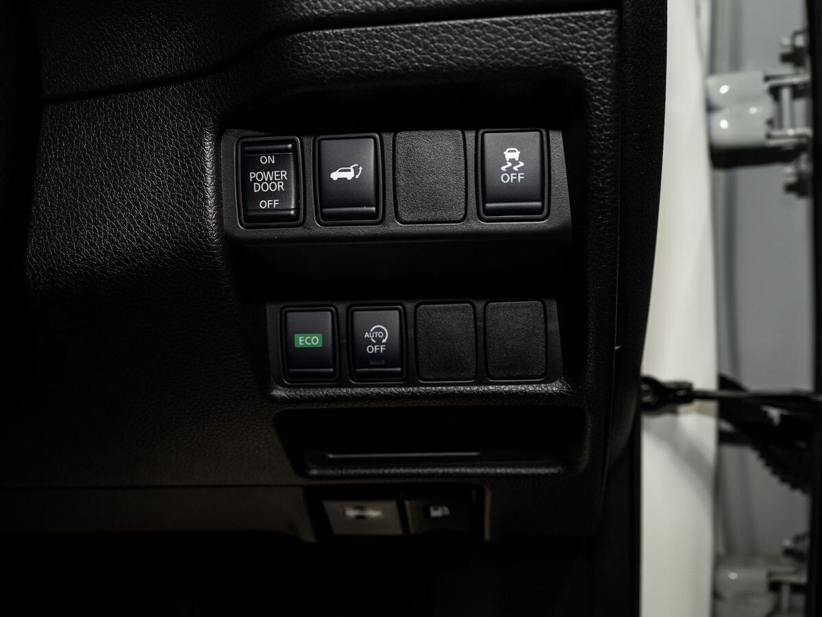 Nissan X-Trail 2019 - фото автомобиля