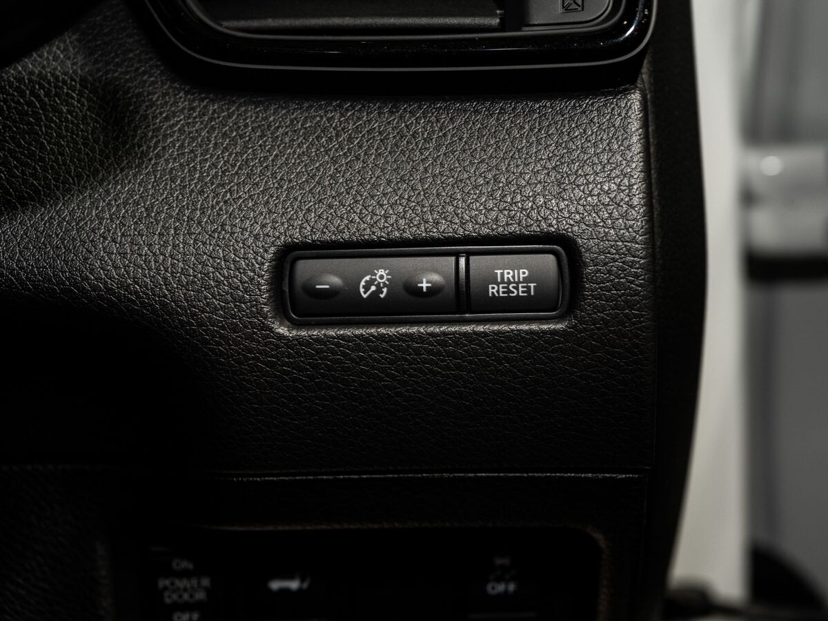 Nissan X-Trail 2019 - фото автомобиля