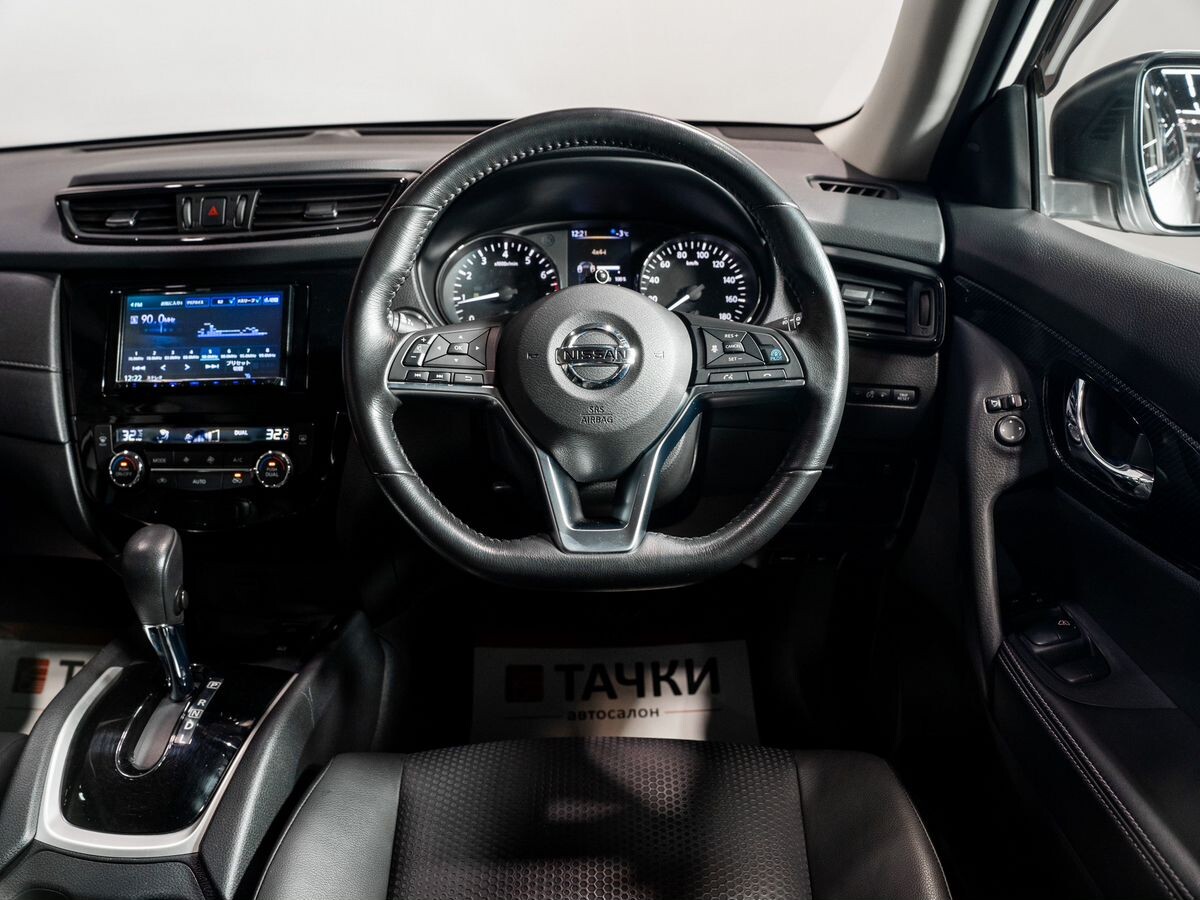 Nissan X-Trail 2019 - фото автомобиля