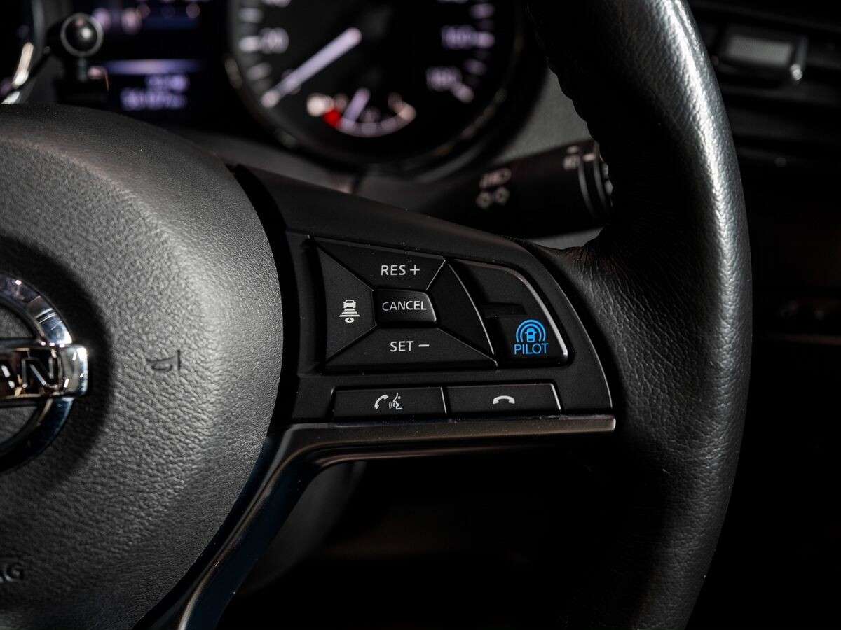 Nissan X-Trail 2019 - фото автомобиля