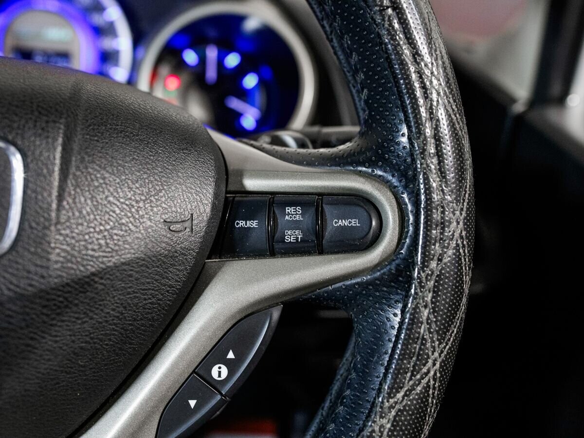 Honda Fit 2010 - фото автомобиля