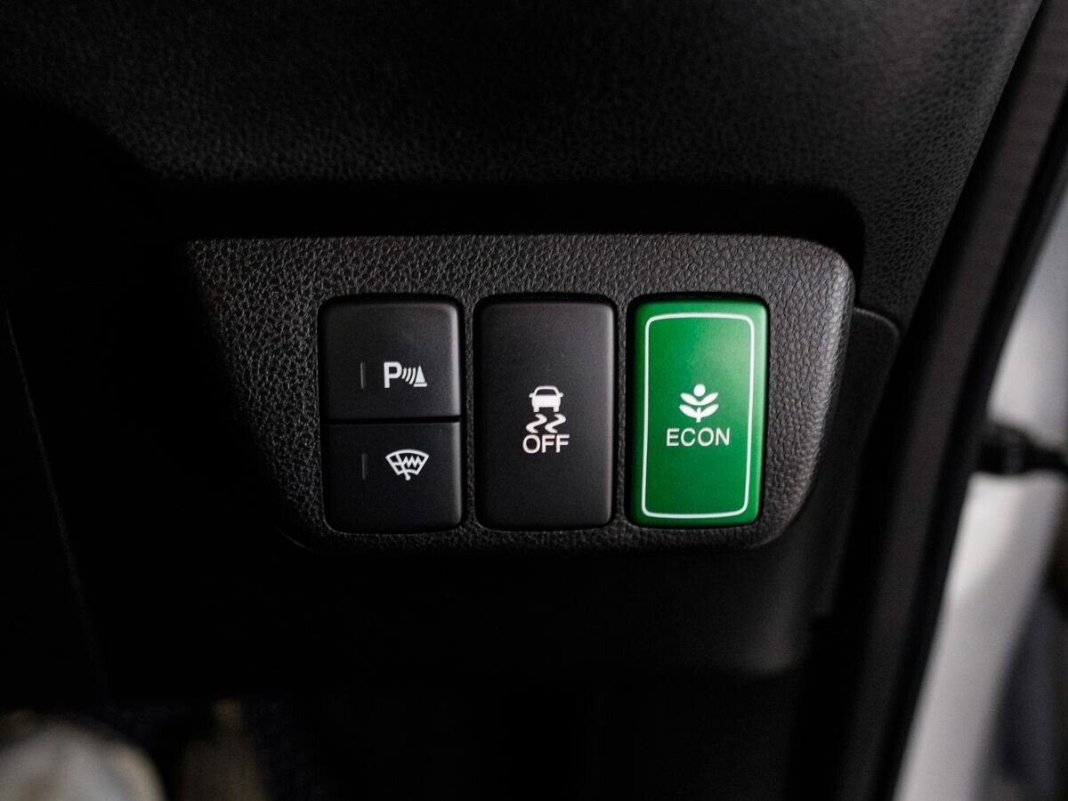 Honda Fit 2010 - фото автомобиля