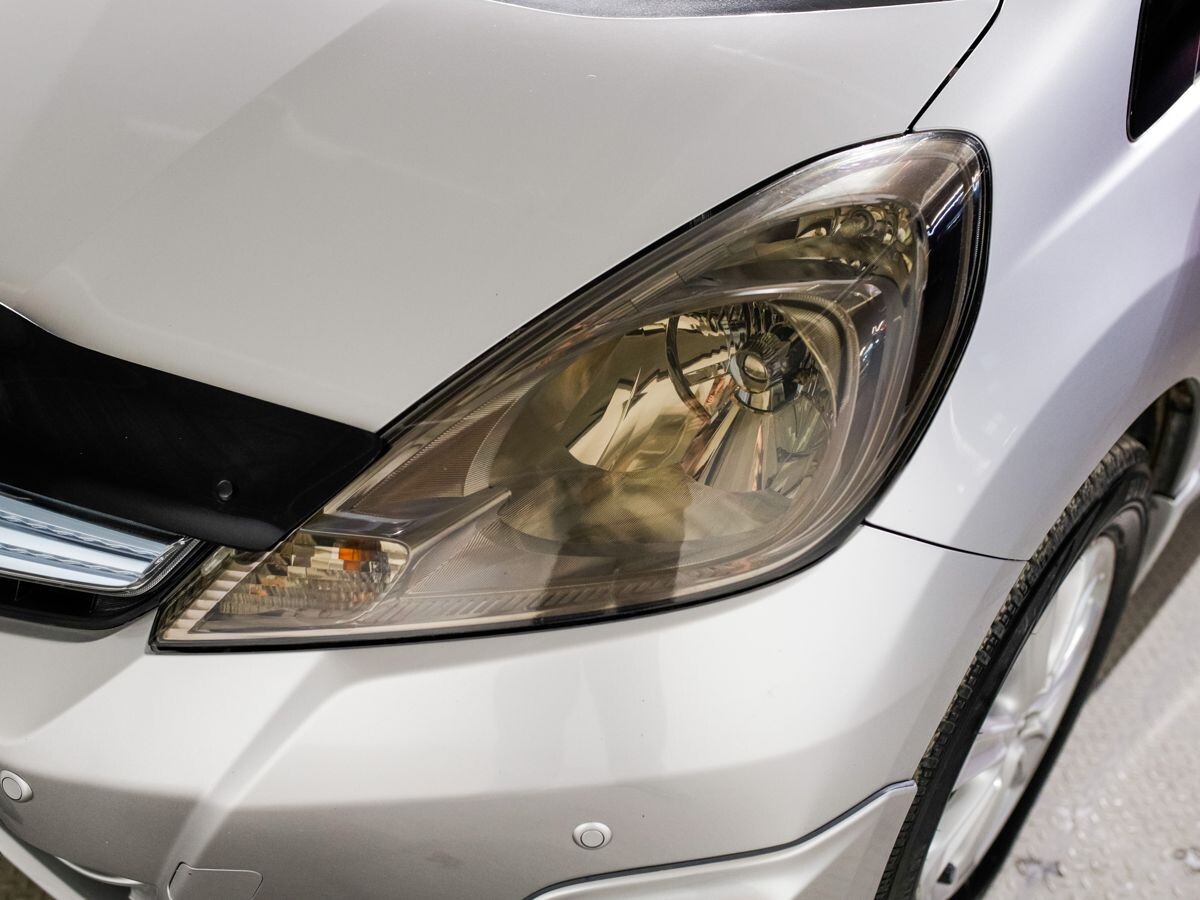 Honda Fit 2010 - фото автомобиля