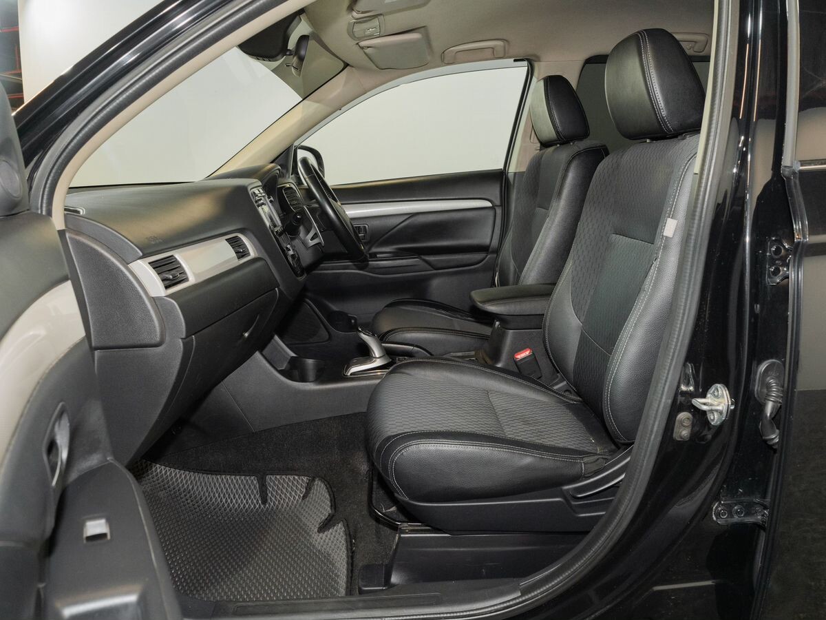 Mitsubishi Outlander 2013 - фото автомобиля