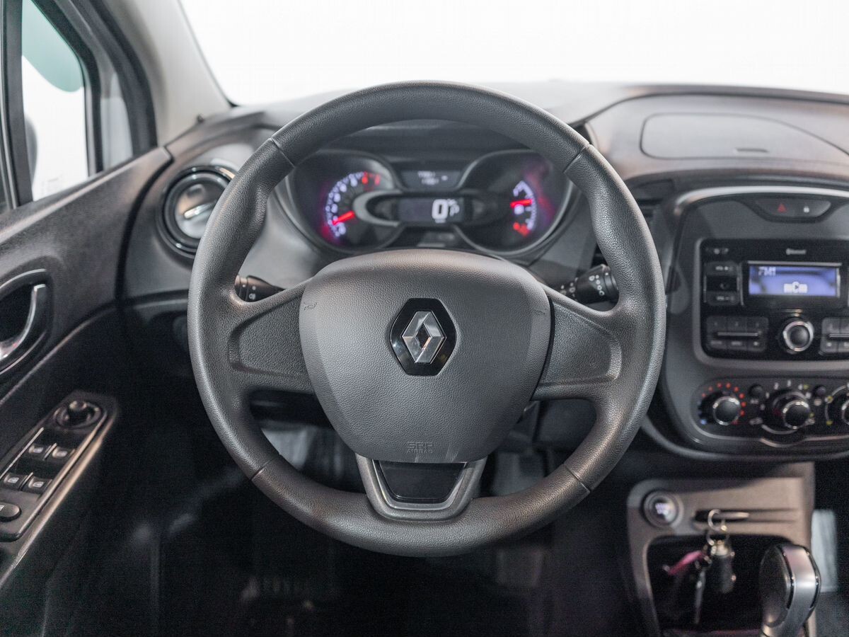 Renault Kaptur 2019 - фото автомобиля