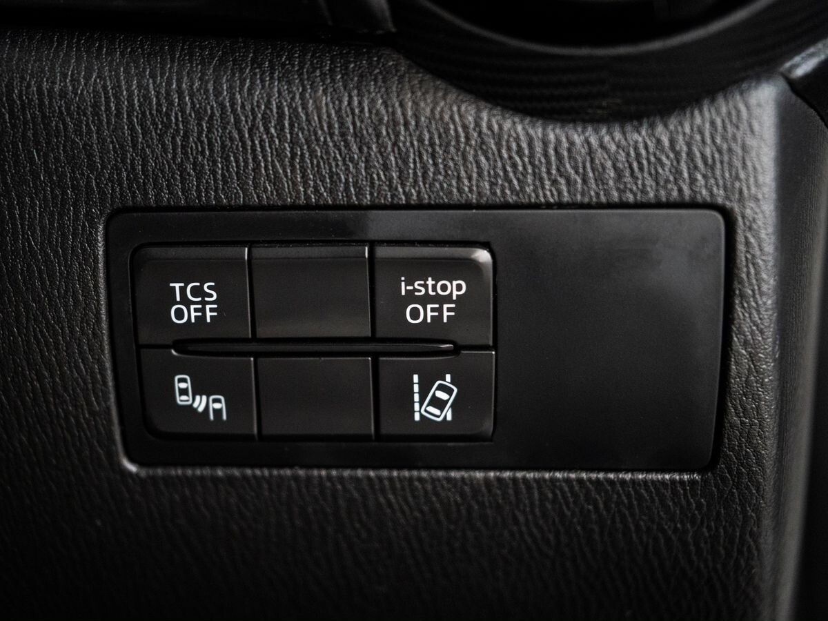 Mazda CX-3 2015 - фото автомобиля