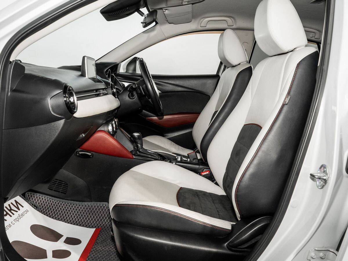 Mazda CX-3 2015 - фото автомобиля