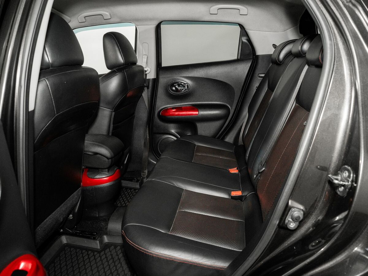 Nissan Juke 2011 - фото автомобиля