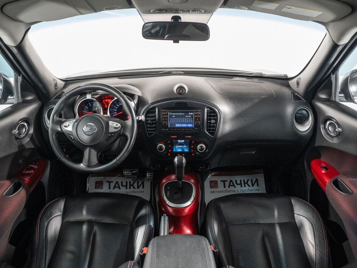 Nissan Juke 2011 - фото автомобиля