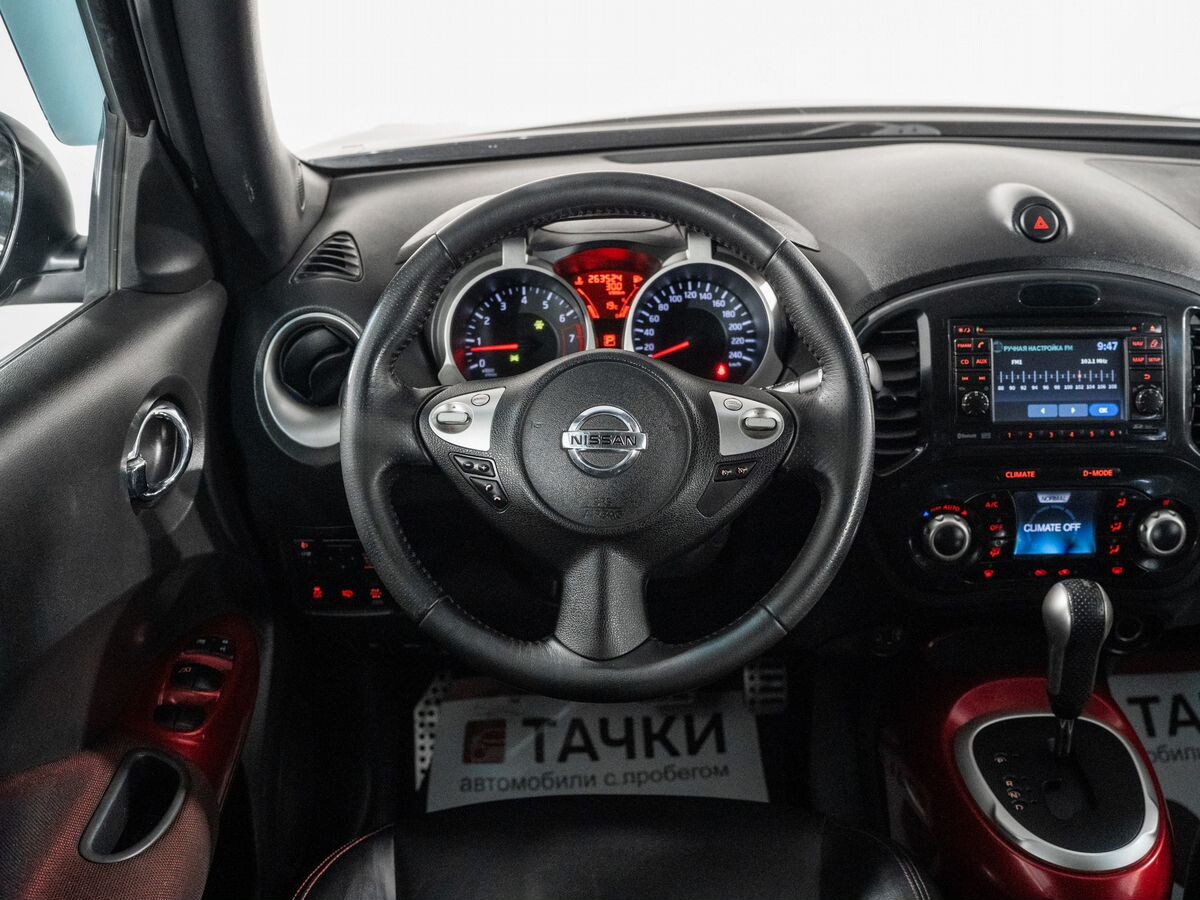 Nissan Juke 2011 - фото автомобиля