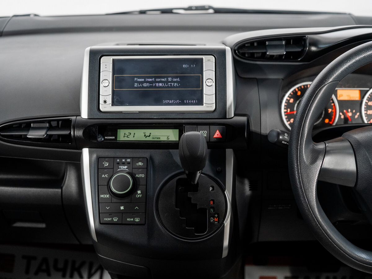 Toyota Wish 2009 - фото автомобиля