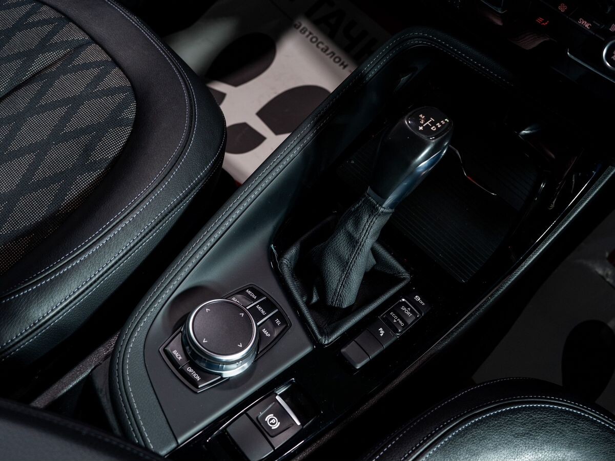BMW X1 2016 - фото автомобиля