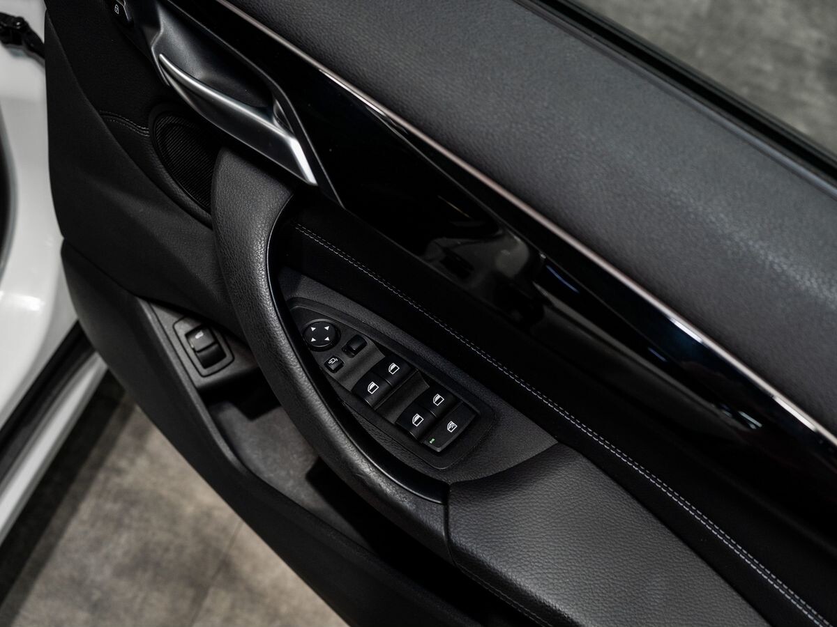 BMW X1 2016 - фото автомобиля