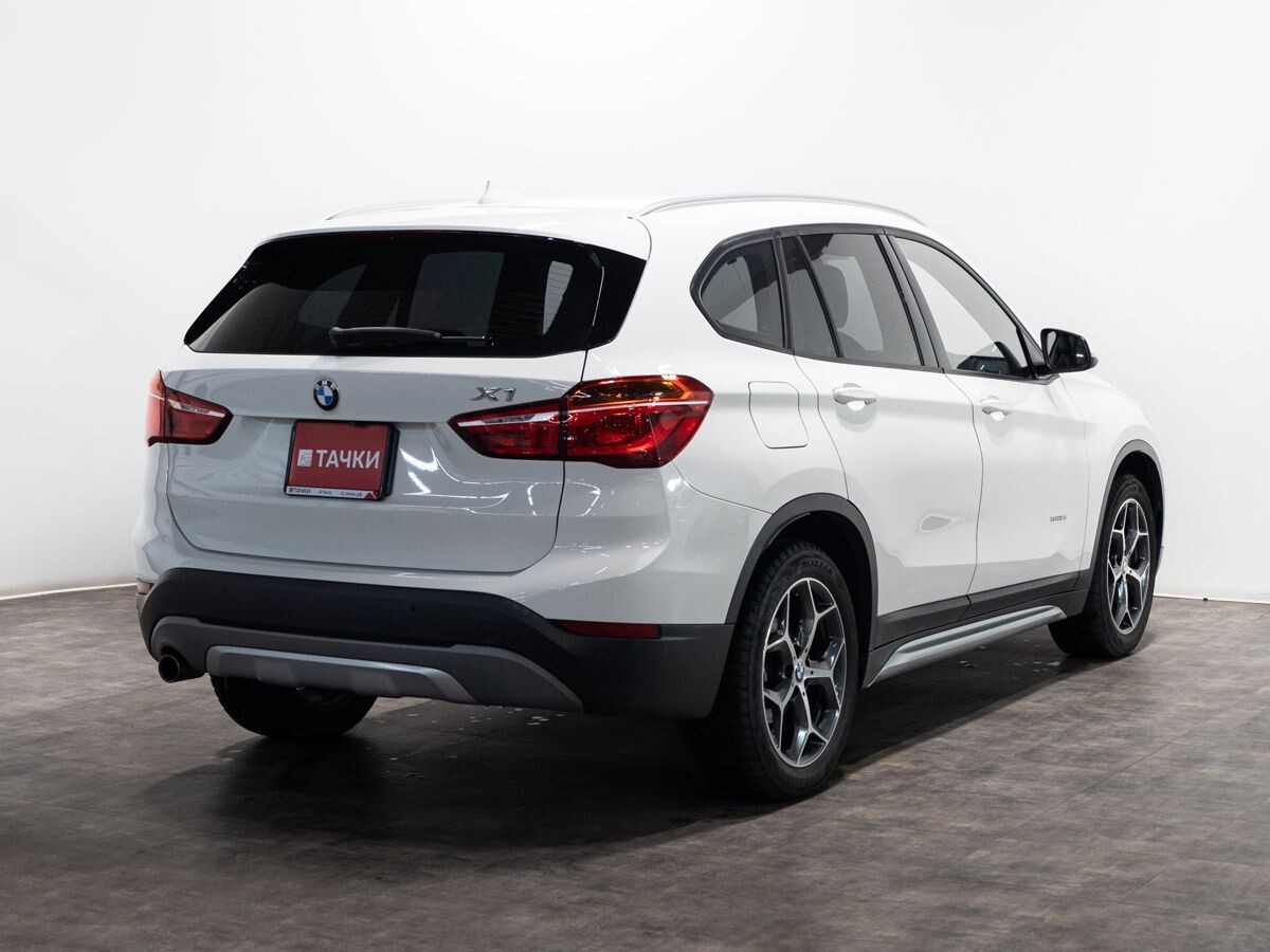BMW X1 2016 - фото автомобиля