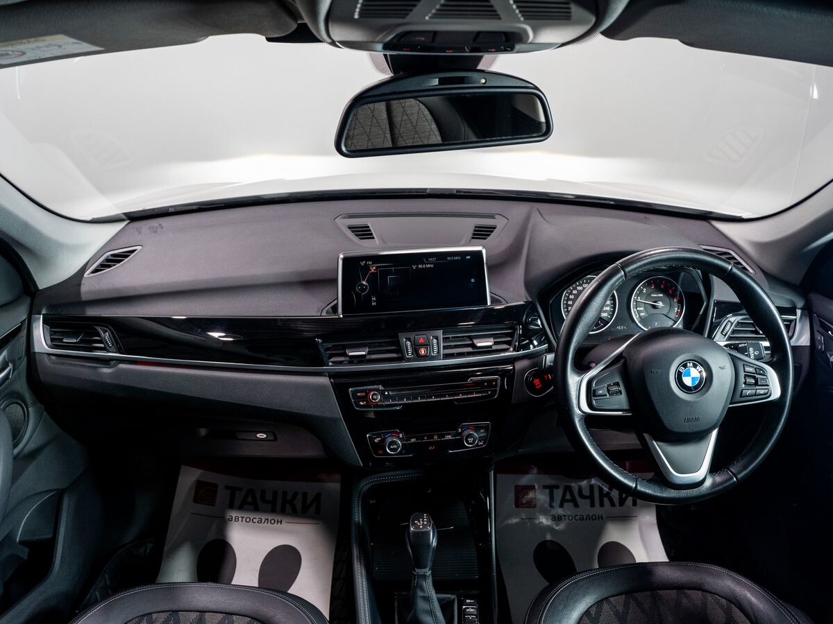 BMW X1 2016 - фото автомобиля