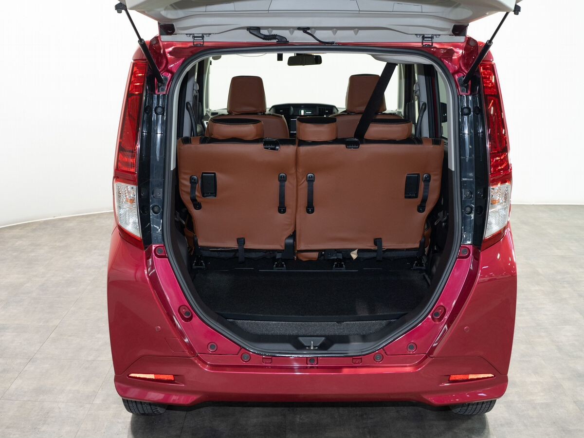 Toyota Roomy 2018 - фото автомобиля