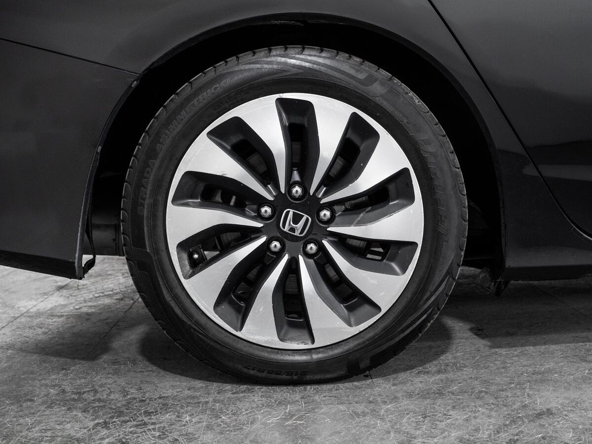 Honda Accord 2013 - фото автомобиля
