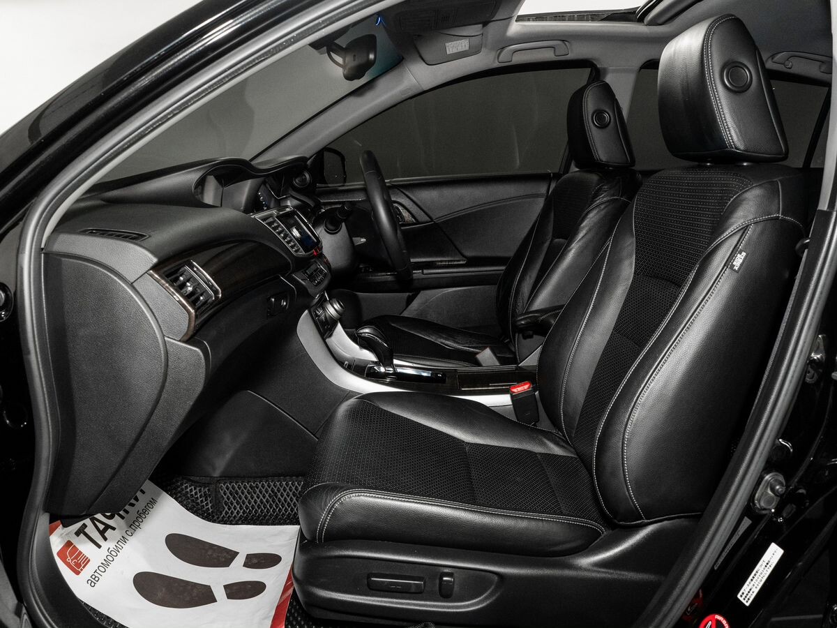 Honda Accord 2013 - фото автомобиля